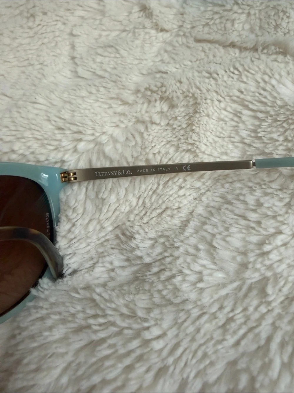 Tiffany & Co. Tortoiseshell Cat-Eye Sunglasses with Tiffany Blue Accessories